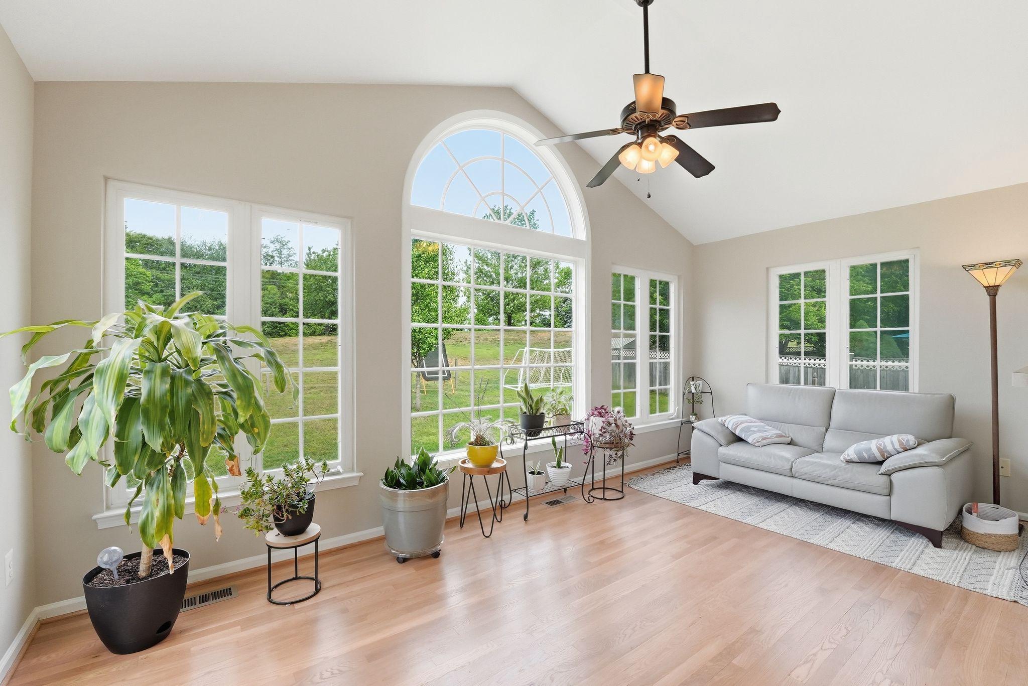 GREEN MEADOWS - Residential