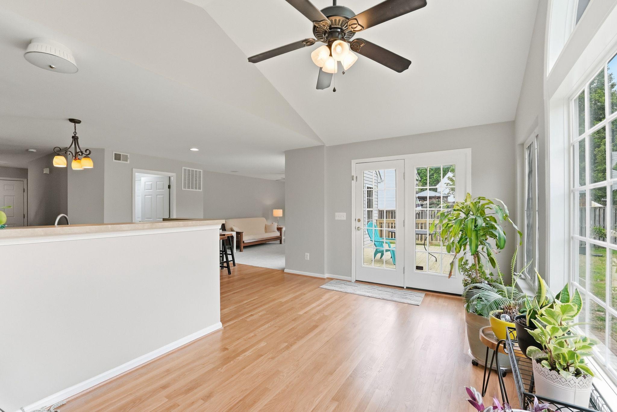 GREEN MEADOWS - Residential