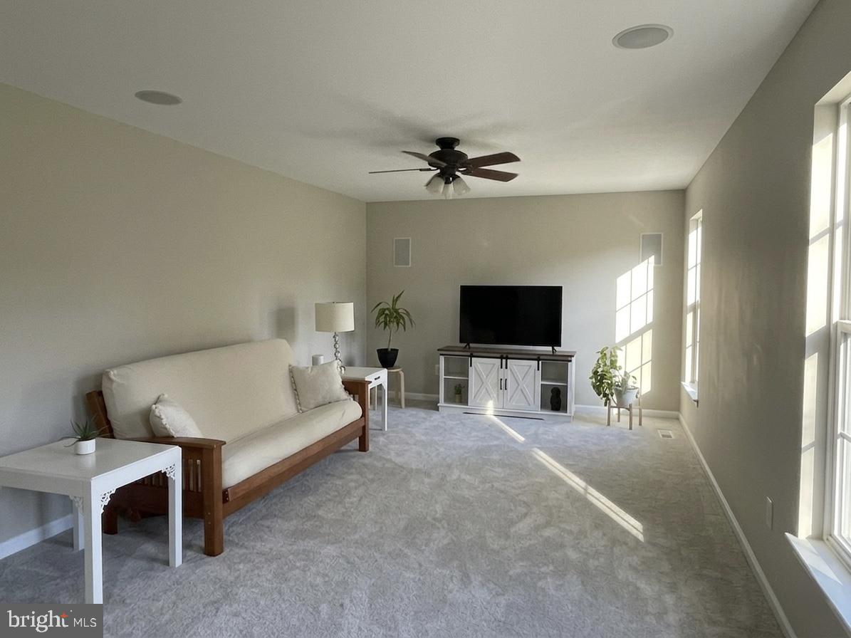GREEN MEADOWS - Residential