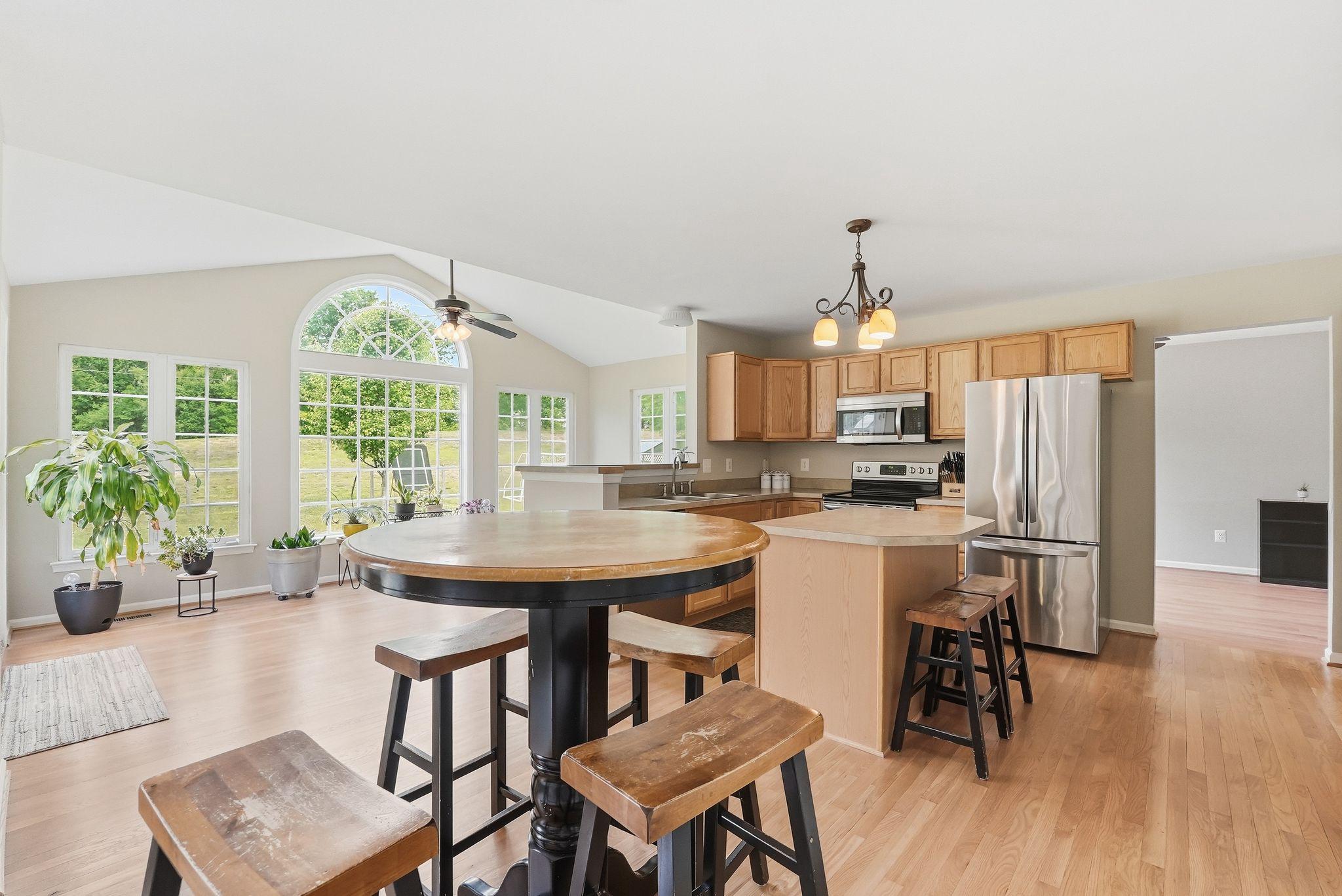 GREEN MEADOWS - Residential