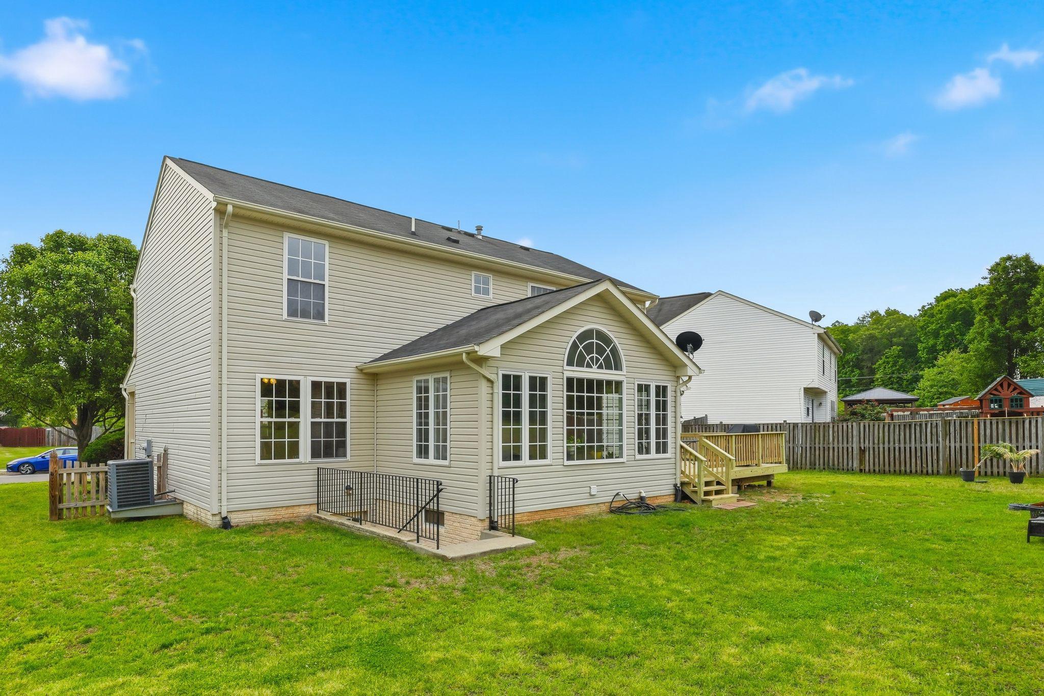 GREEN MEADOWS - Residential