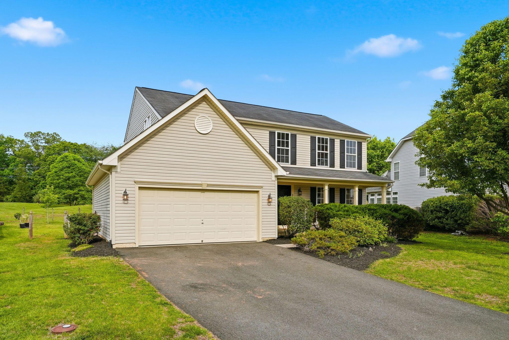 GREEN MEADOWS - Residential