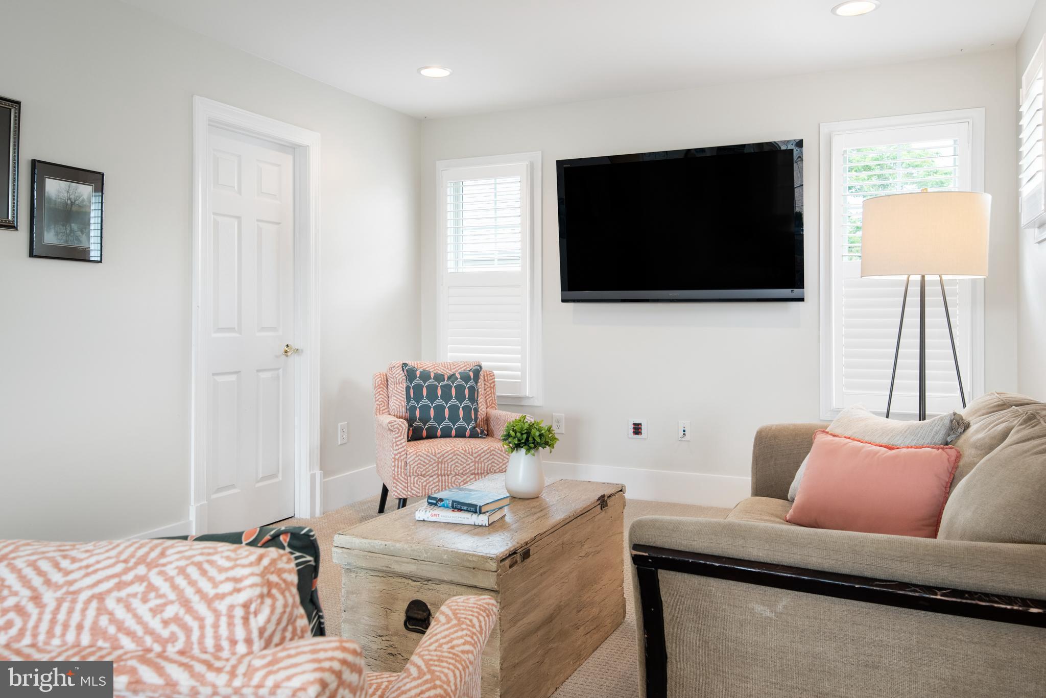 EASTPORT - Residential