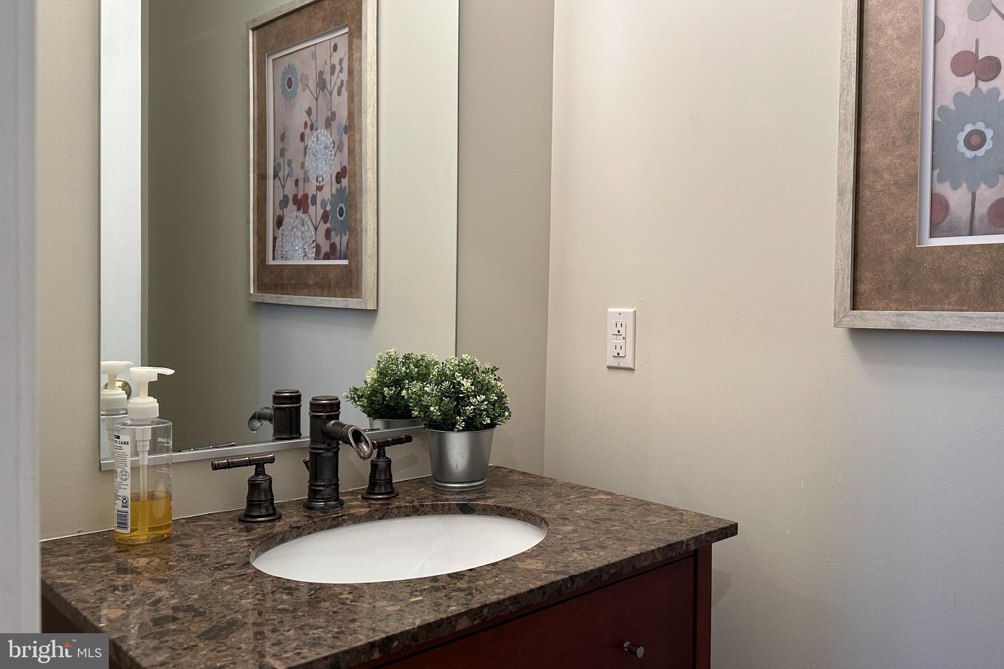 EASTPORT - Residential