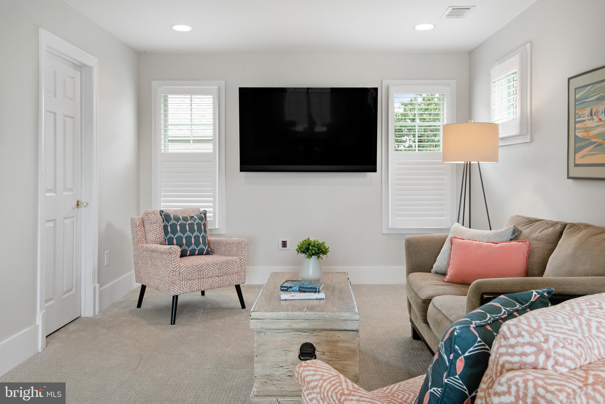 EASTPORT - Residential