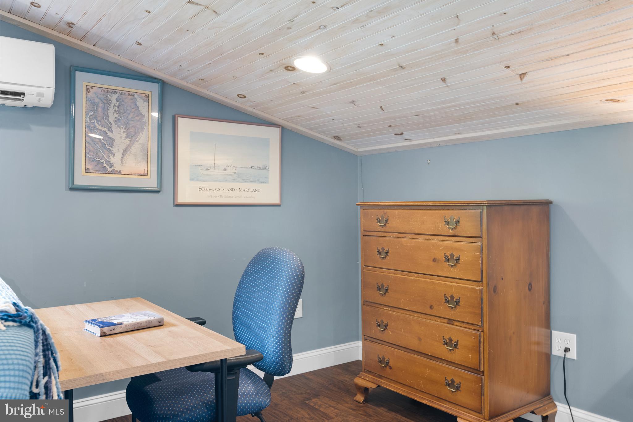 EASTPORT - Residential