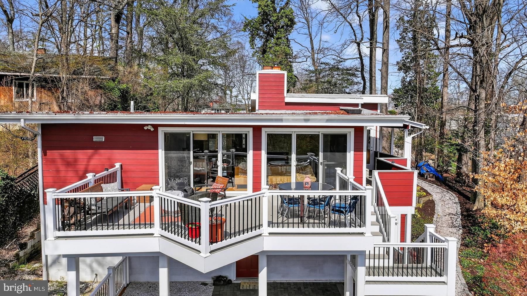 3516 LOCH HAVEN DRIVE