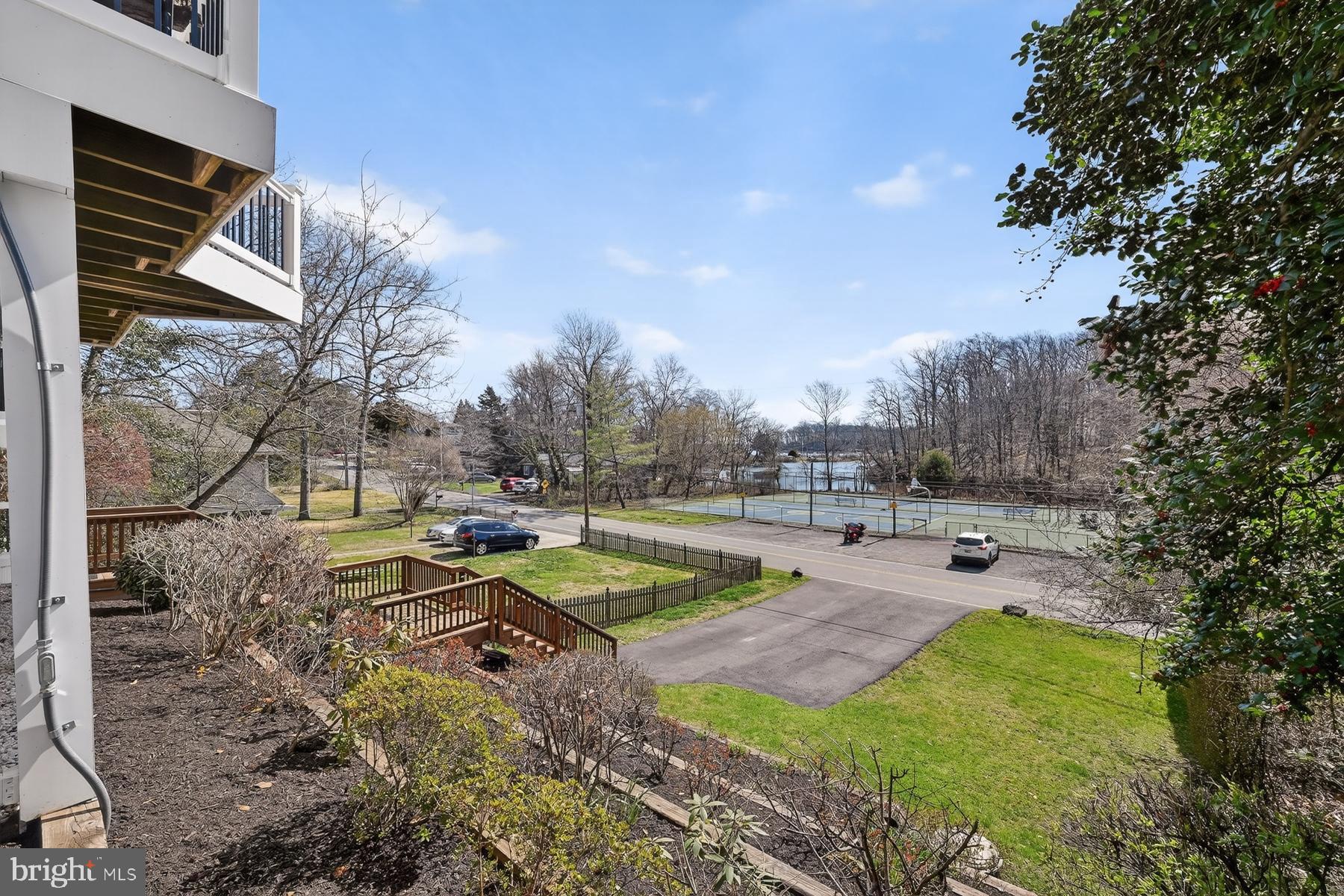 LOCH HAVEN - Residential