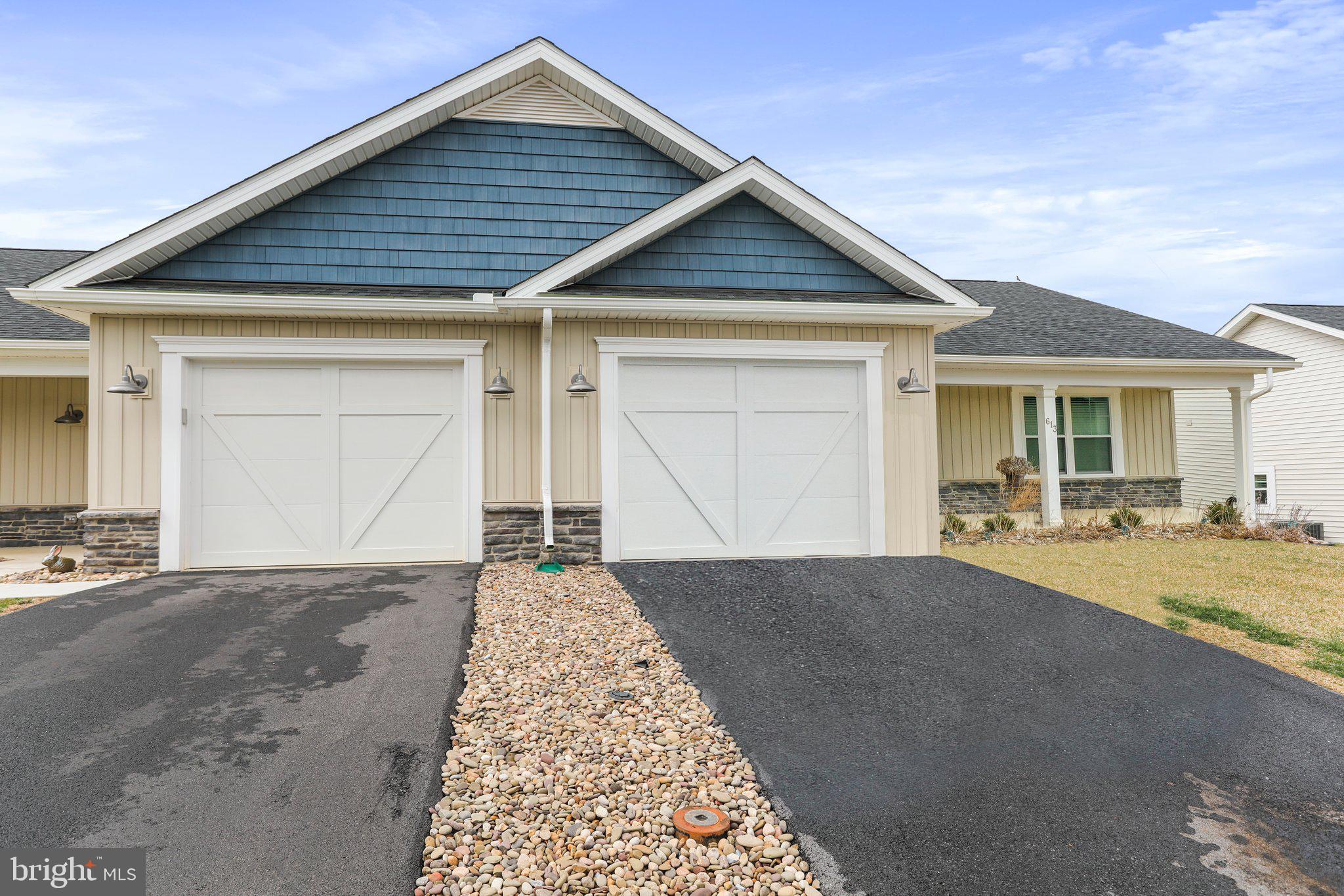 CARDINAL POINTE - Residential