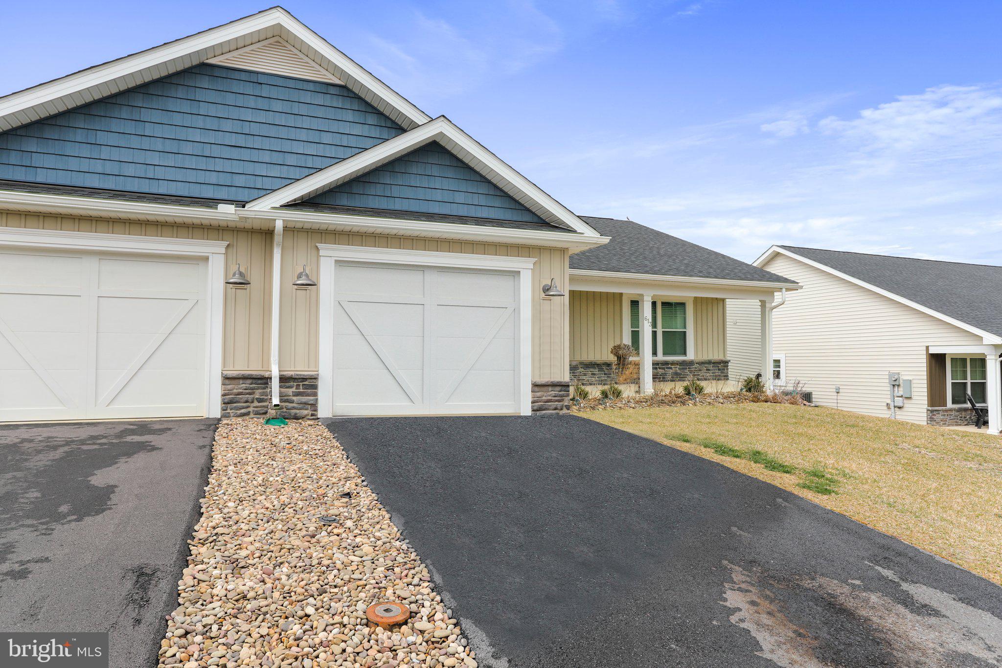 CARDINAL POINTE - Residential