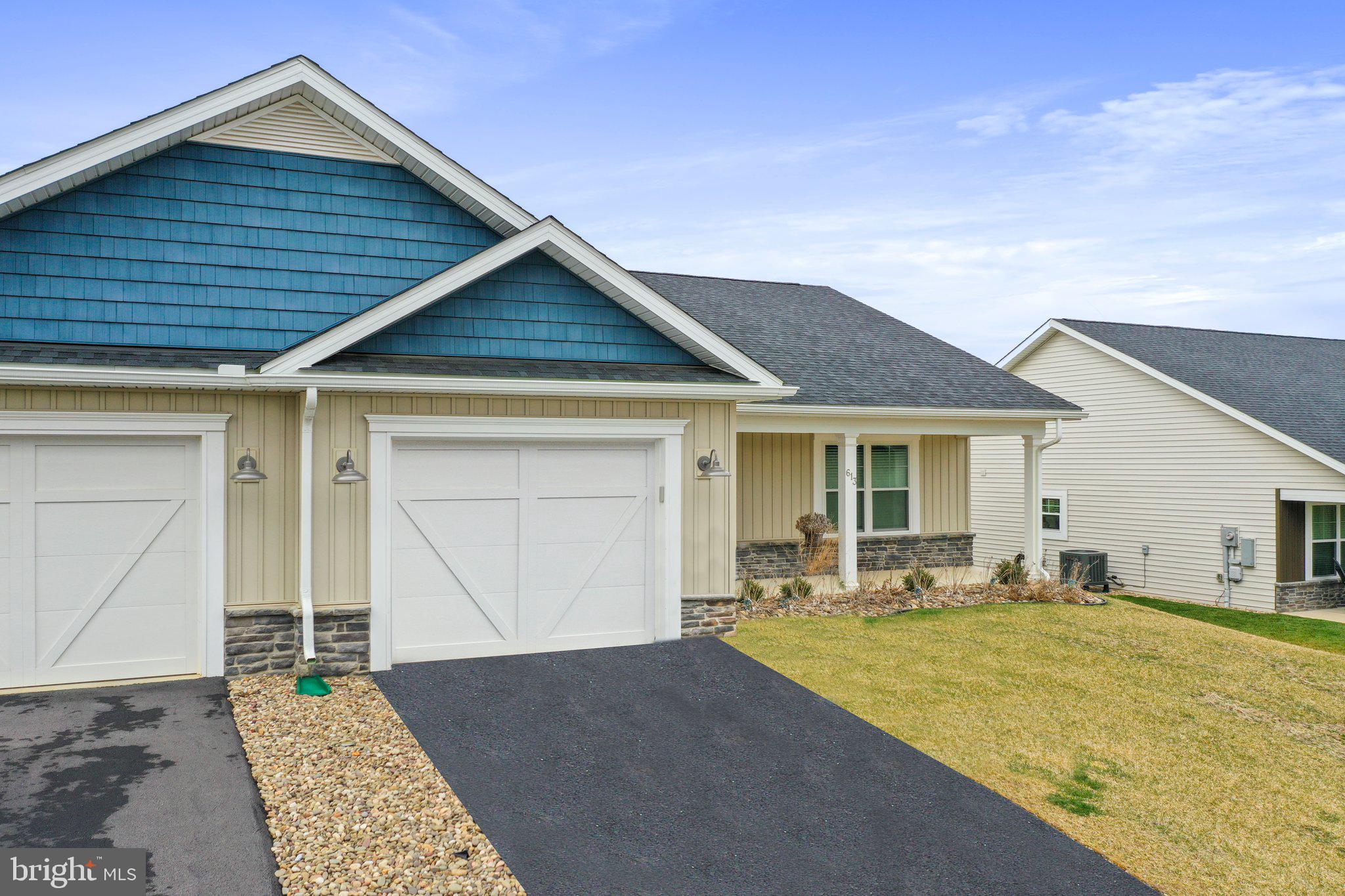 CARDINAL POINTE - Residential