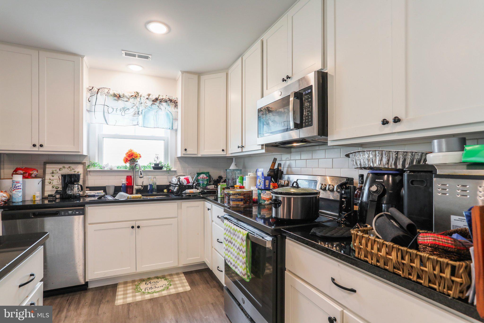 CARDINAL POINTE - Residential