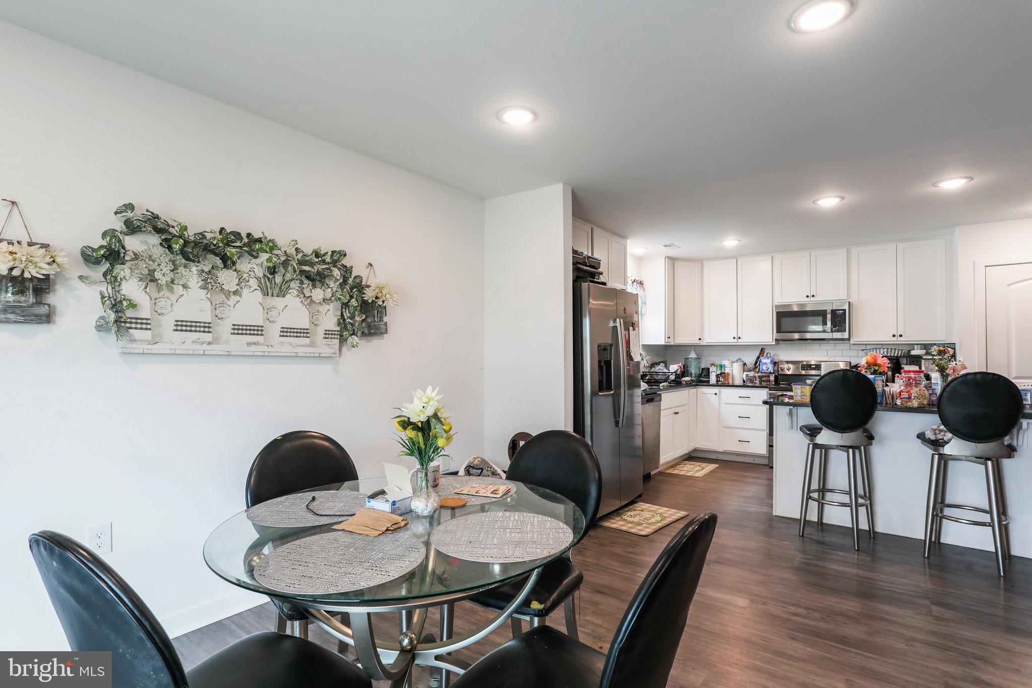 CARDINAL POINTE - Residential