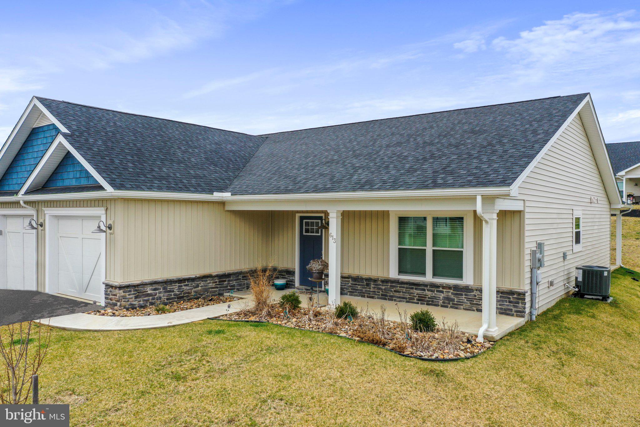 CARDINAL POINTE - Residential