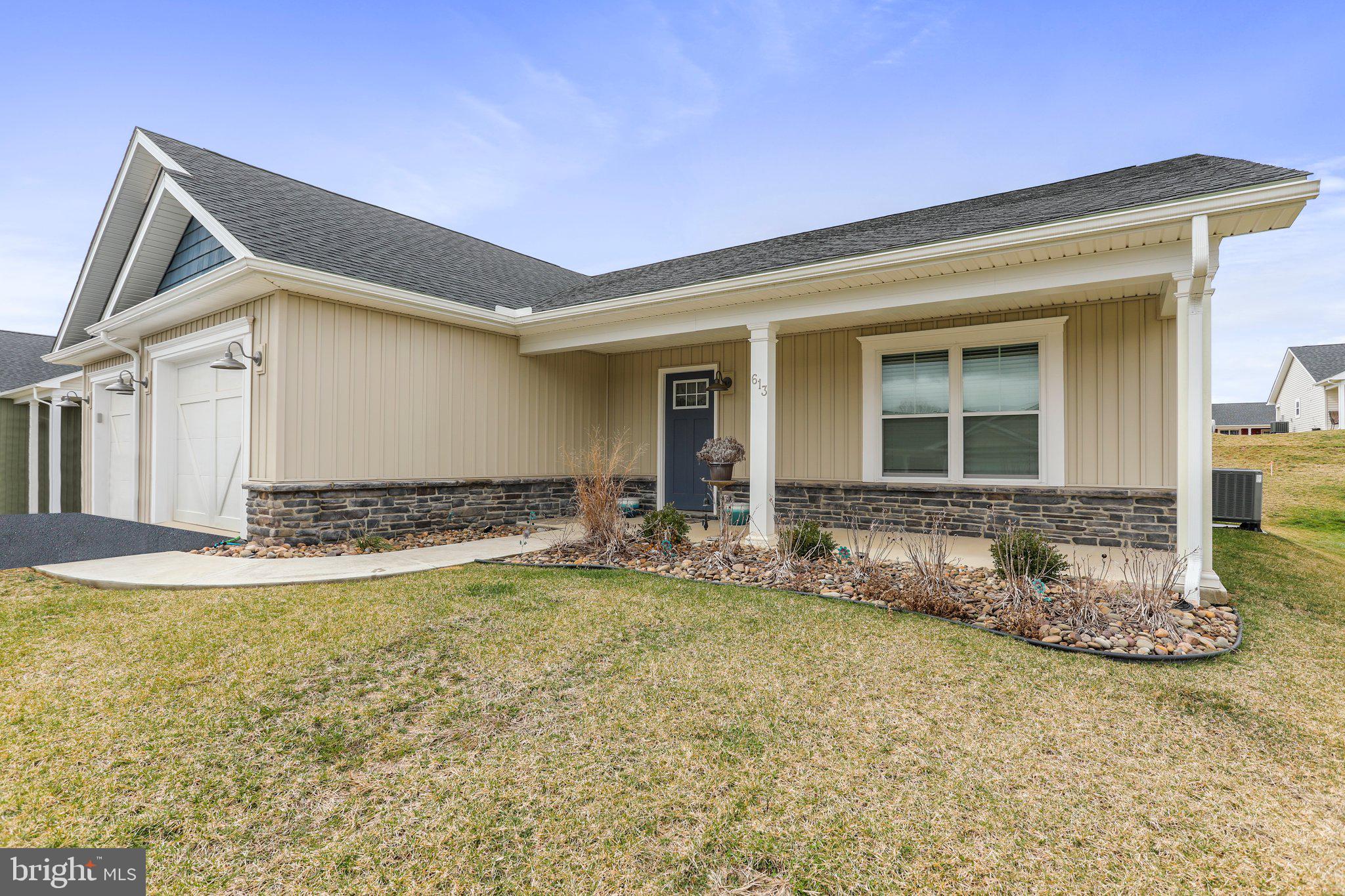 CARDINAL POINTE - Residential