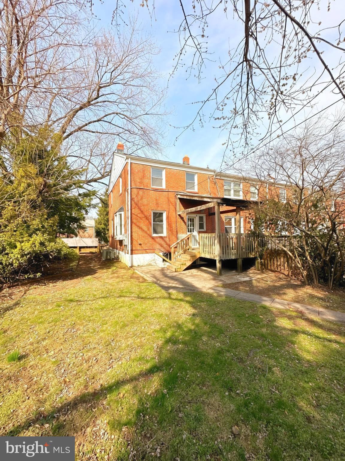 IDLEWOOD - Residential