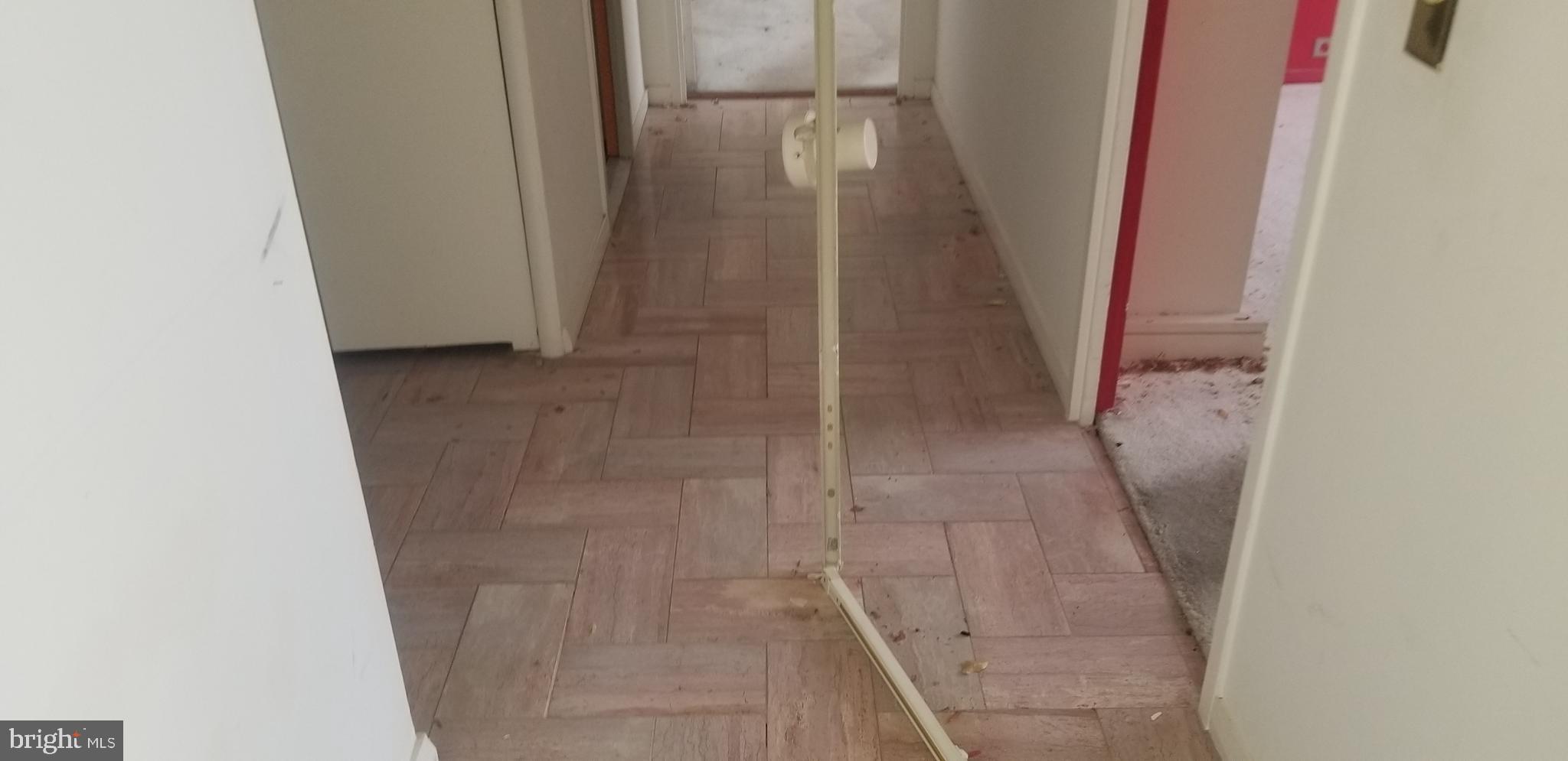 HIGHFIELD HOUSE CONDOMINIUM - Residential