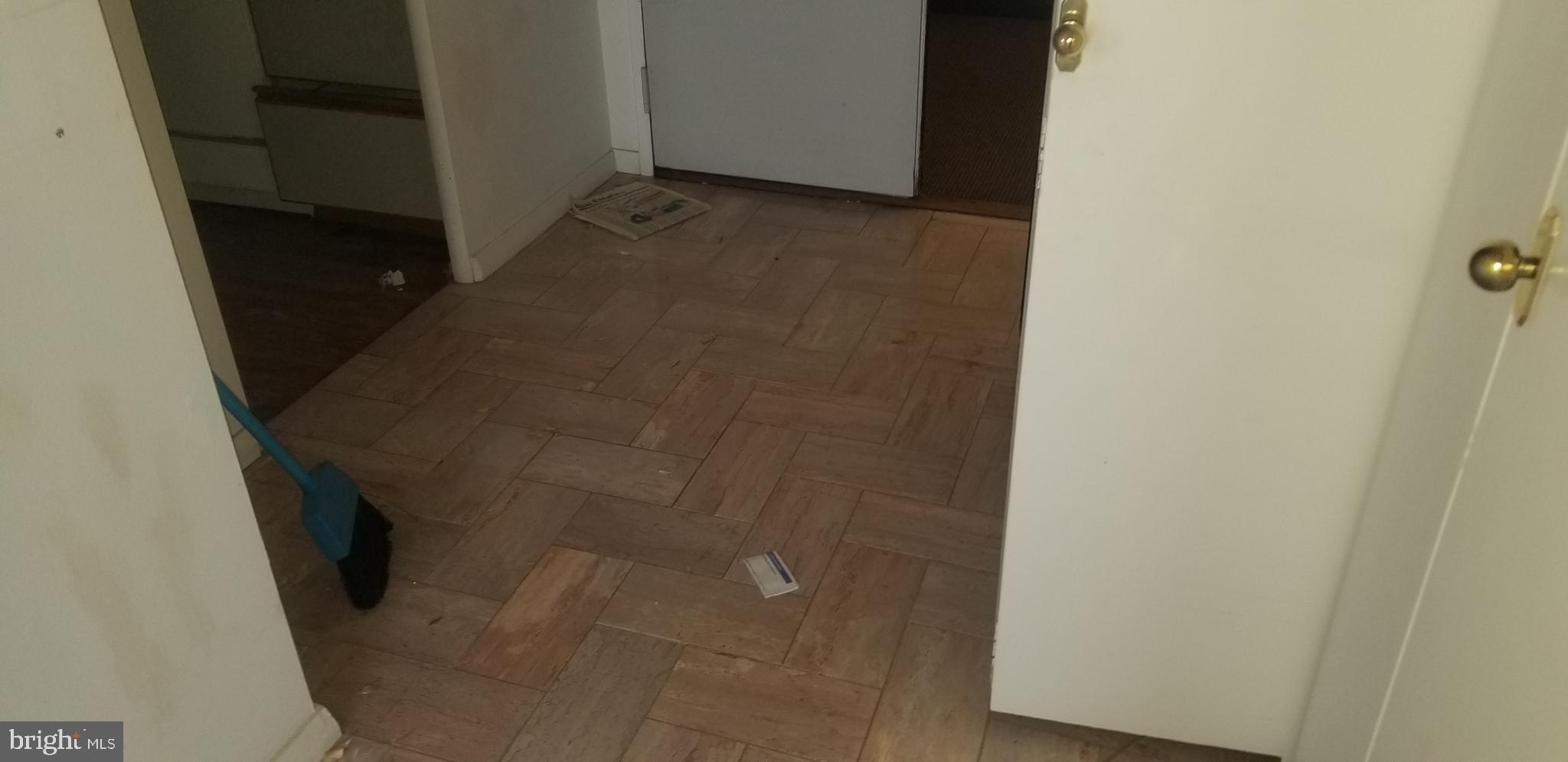 HIGHFIELD HOUSE CONDOMINIUM - Residential