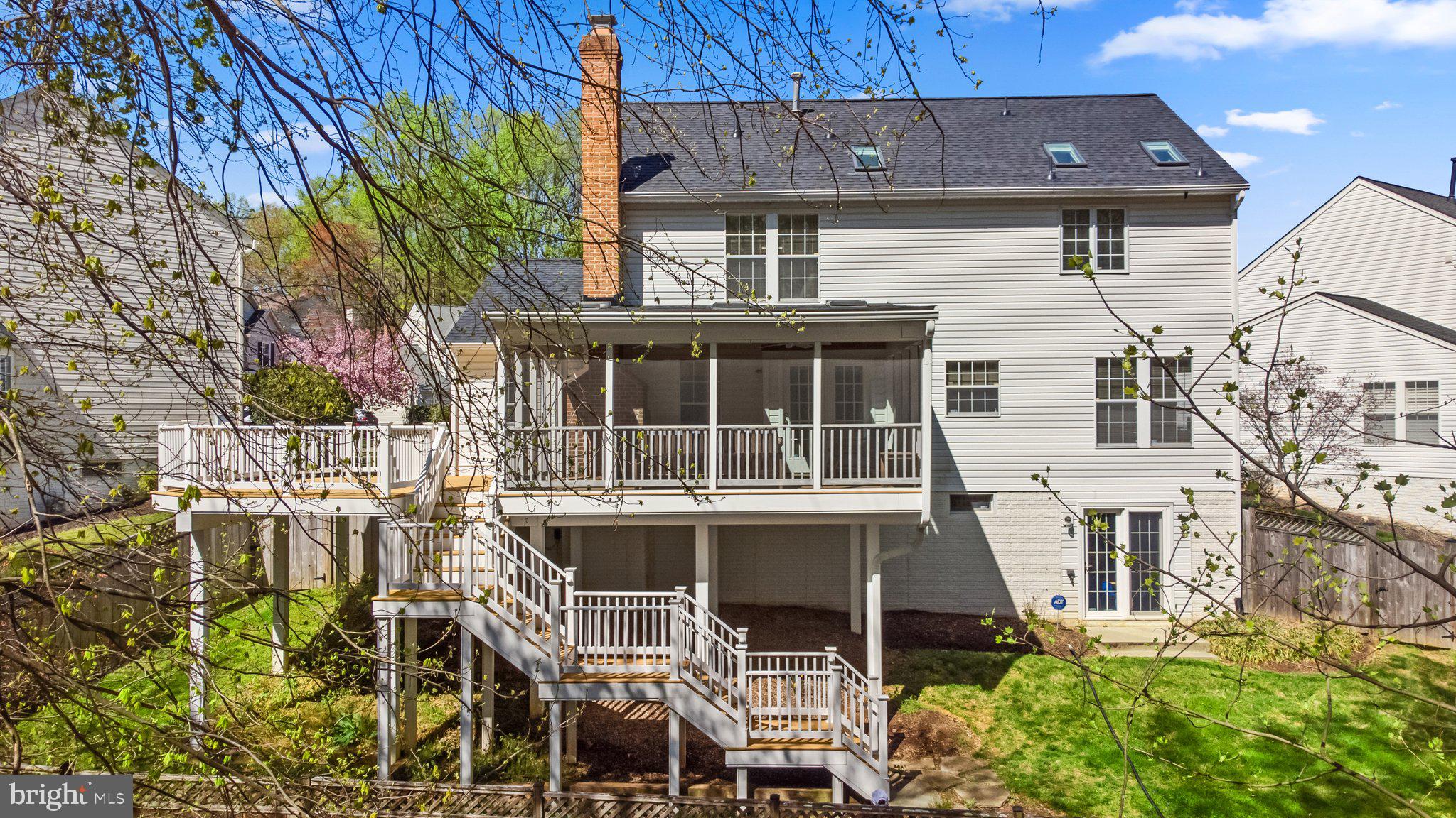 JAMES CREEK - Residential