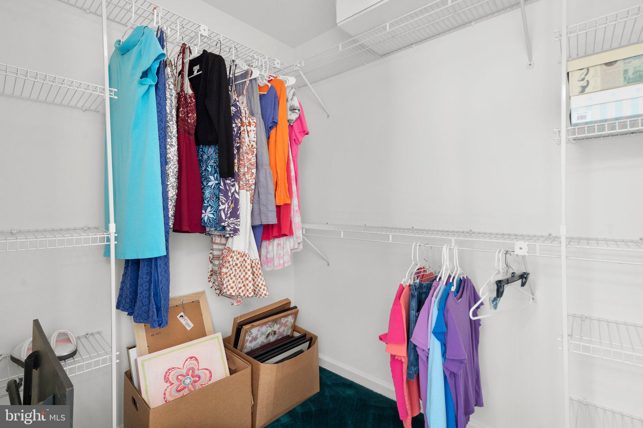 JAMES CREEK - Residential