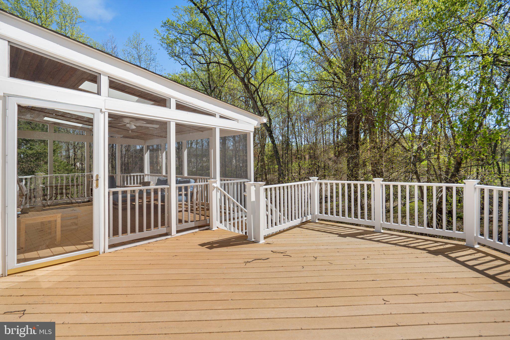 JAMES CREEK - Residential