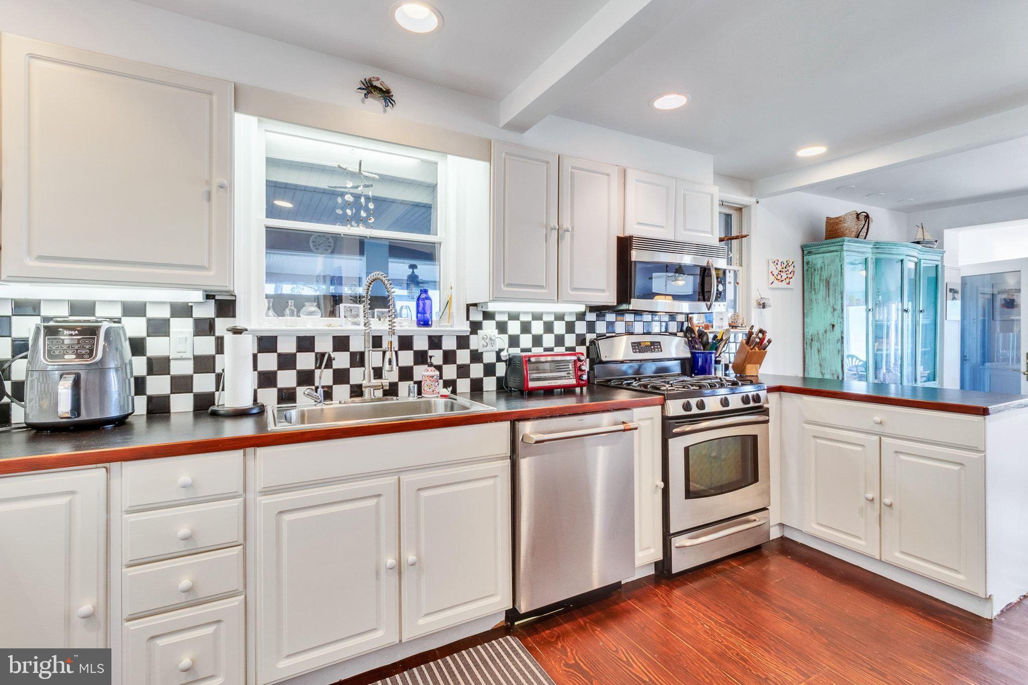 REEDVILLE - Residential