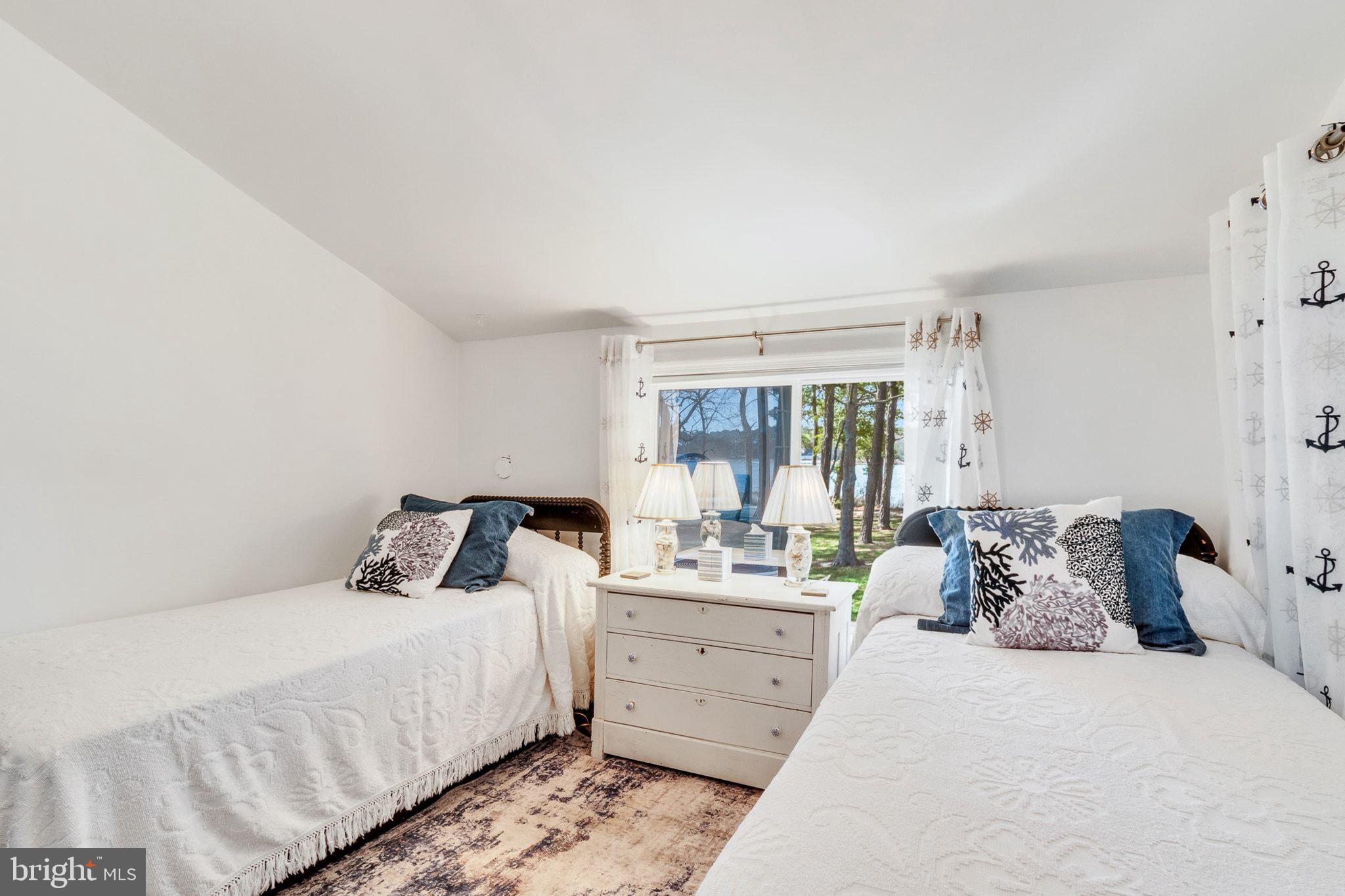 REEDVILLE - Residential