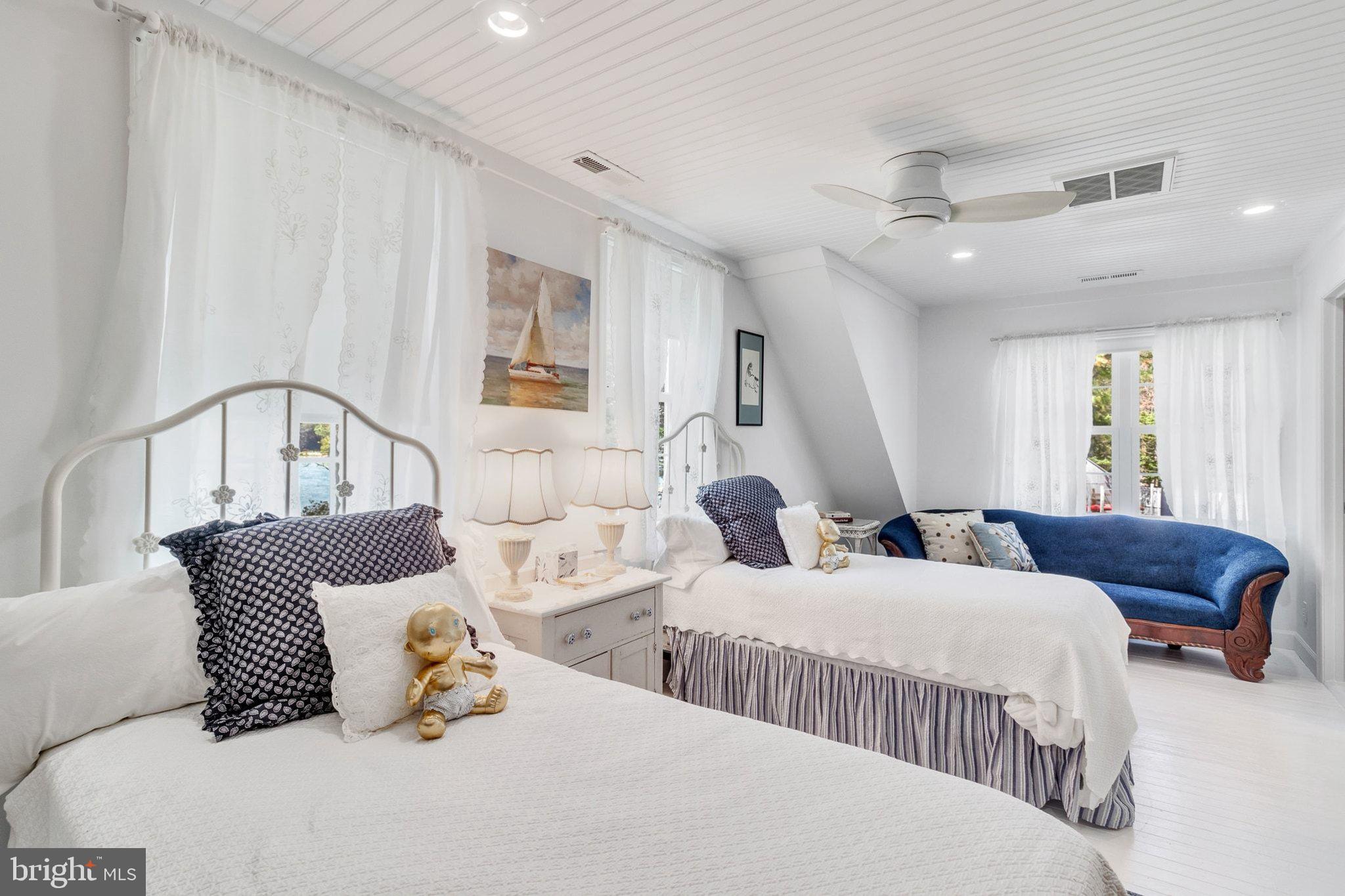 REEDVILLE - Residential