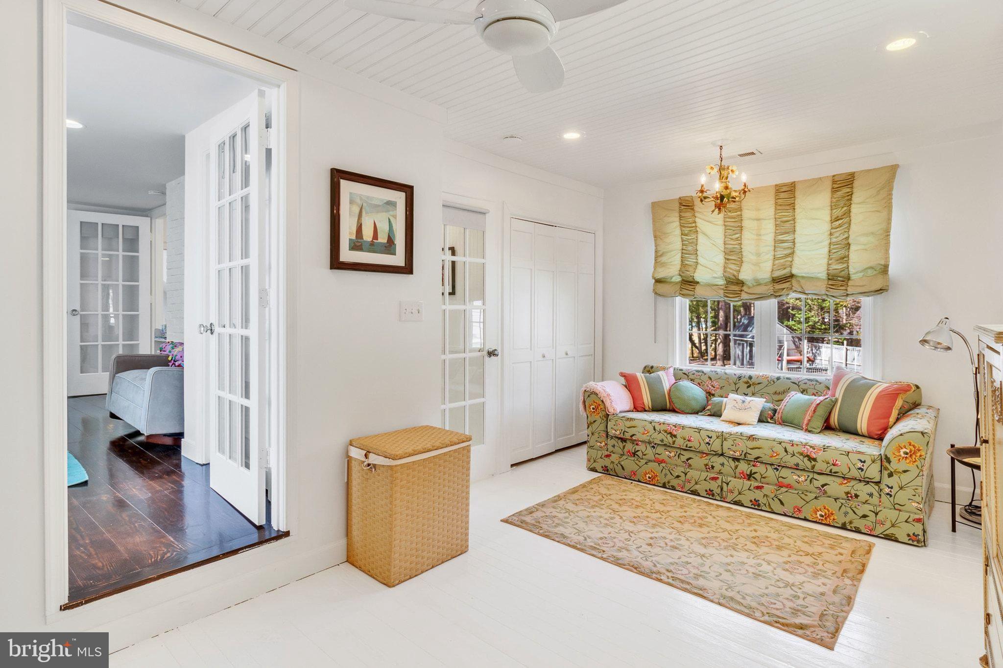 REEDVILLE - Residential