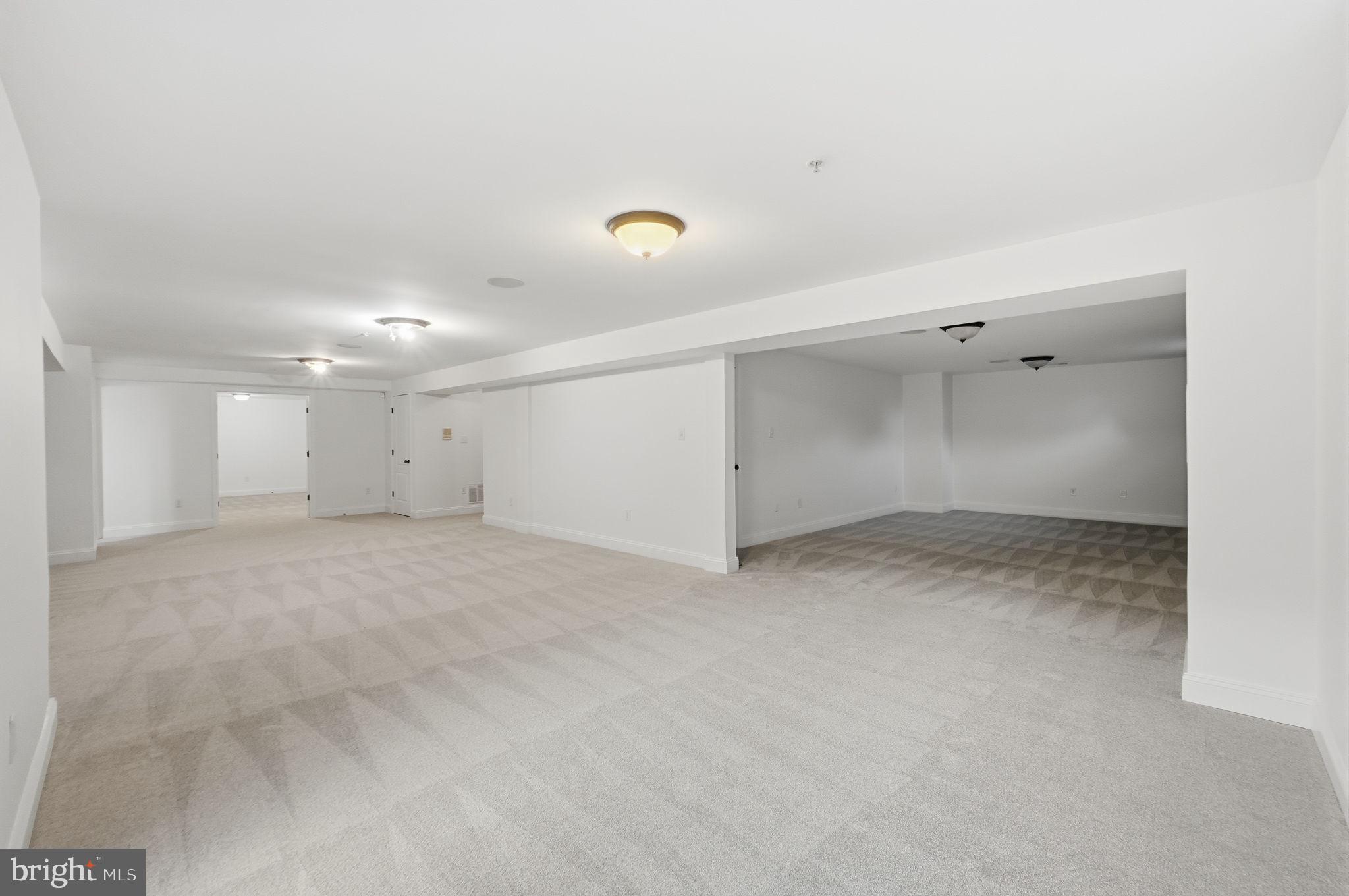 POPLAR HILL WOODS - Residential