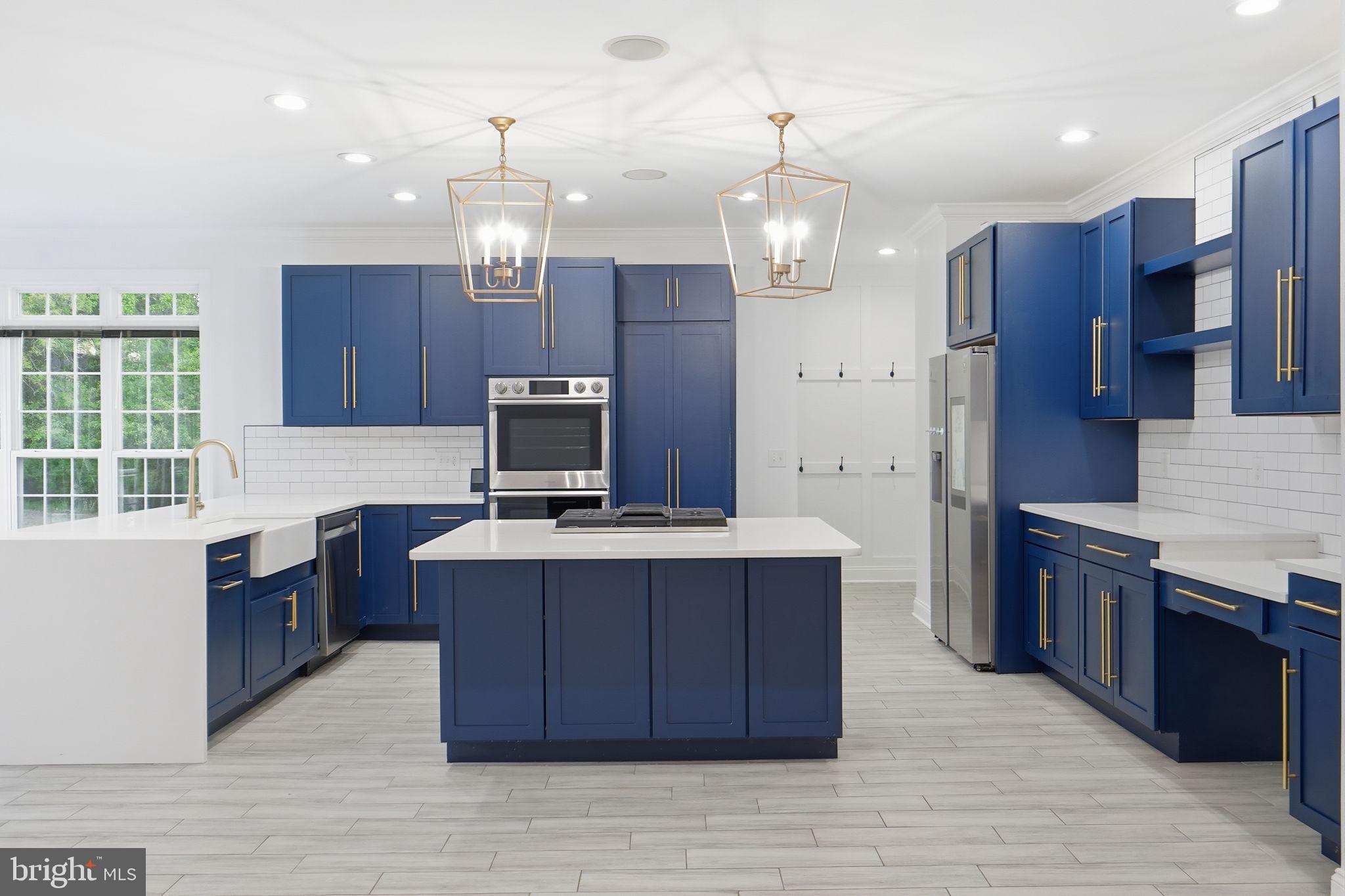 POPLAR HILL WOODS - Residential