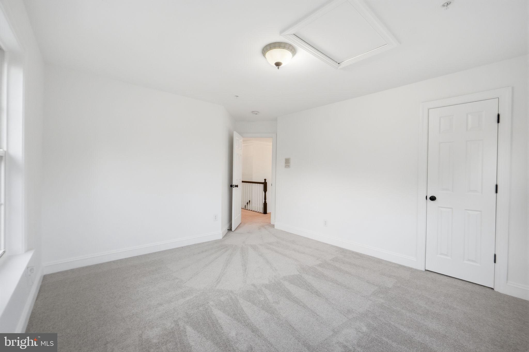 POPLAR HILL WOODS - Residential