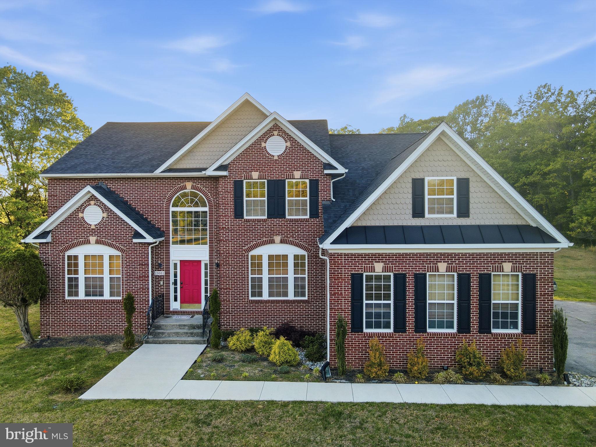 POPLAR HILL WOODS - Residential