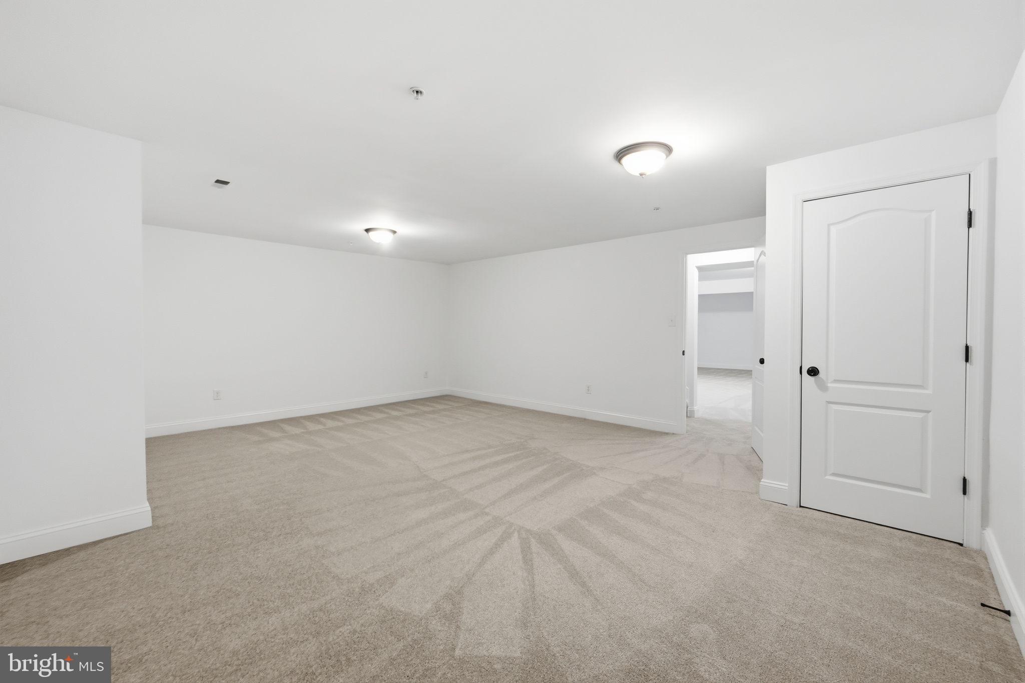 POPLAR HILL WOODS - Residential