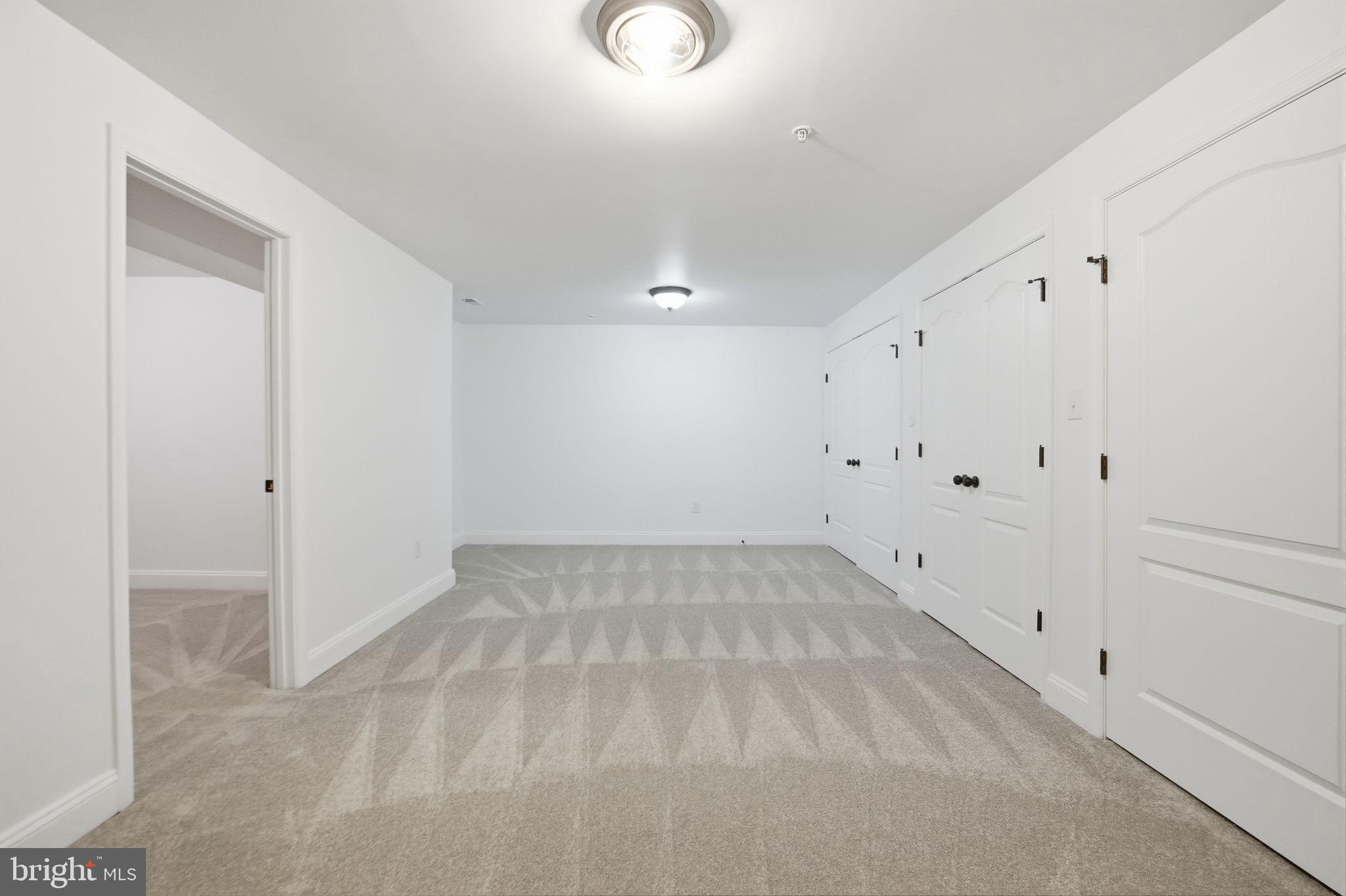 POPLAR HILL WOODS - Residential