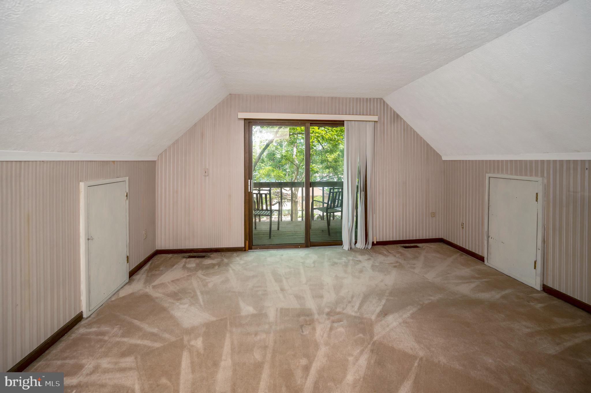 LAKE OF THE WOODS - Residential