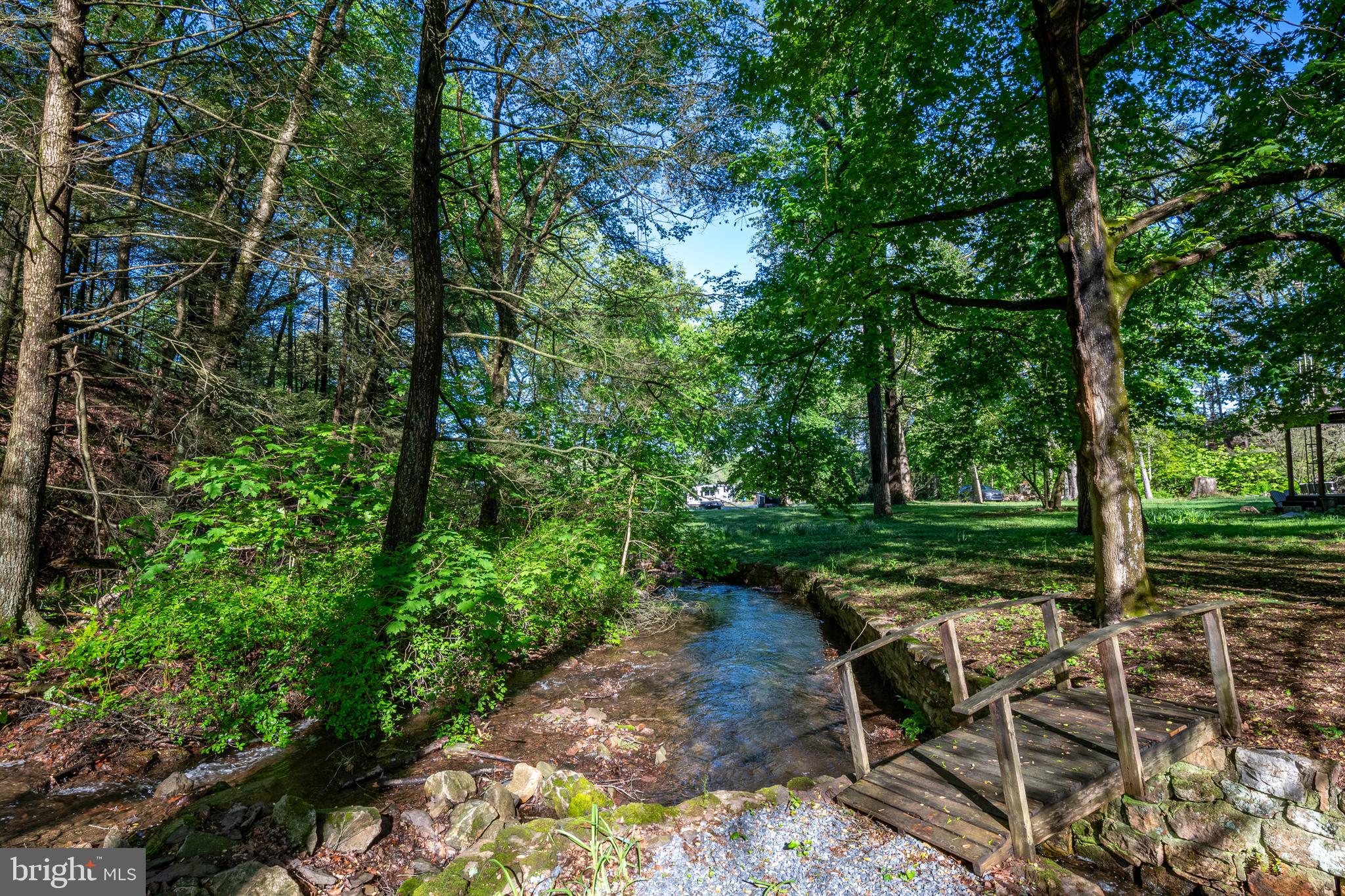 121 ROCKLAND DRIVE