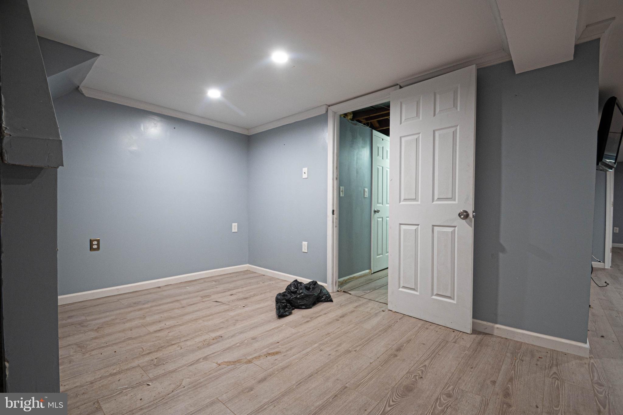 LANDOVER ESTATES - Residential