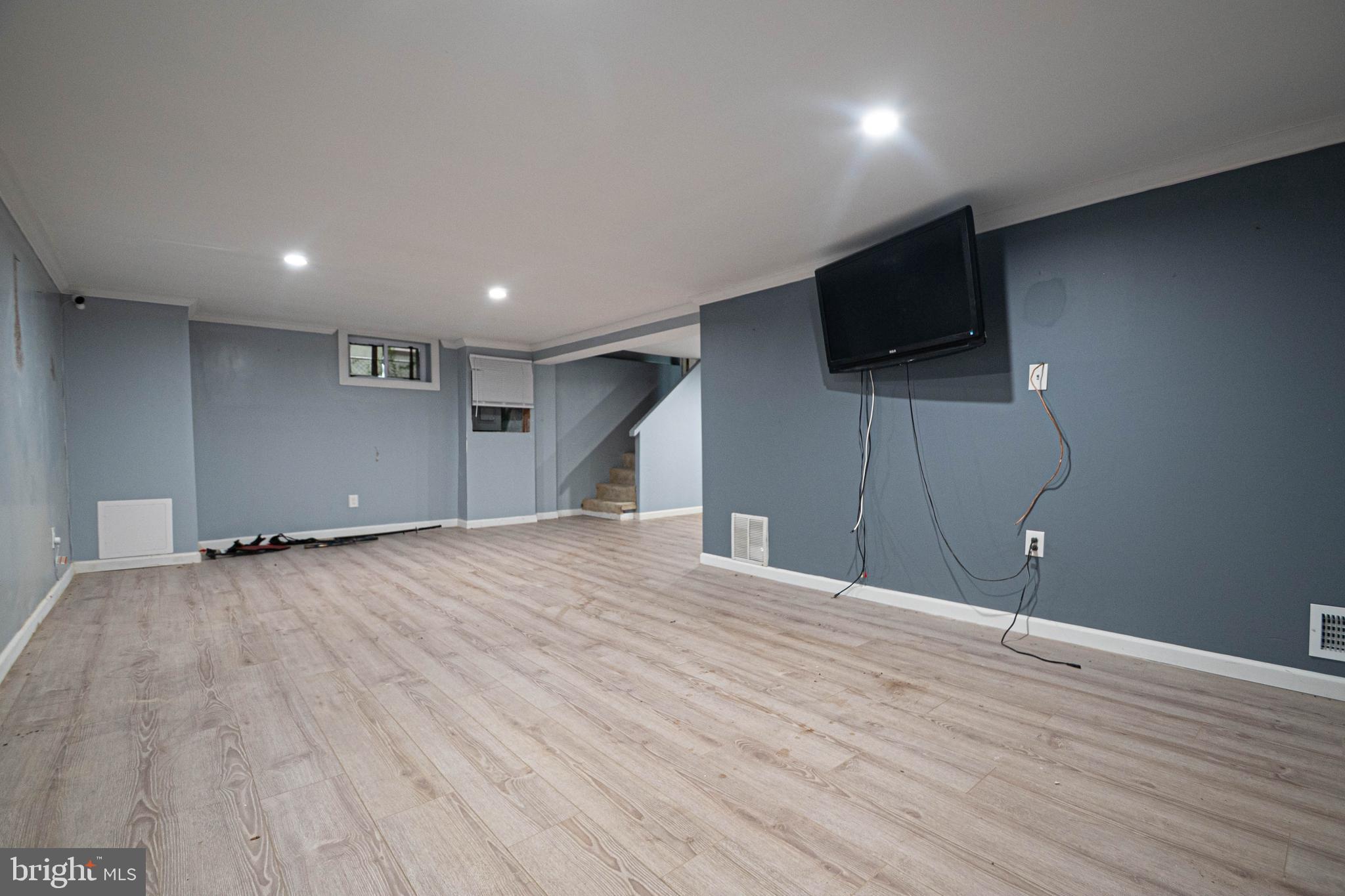 LANDOVER ESTATES - Residential