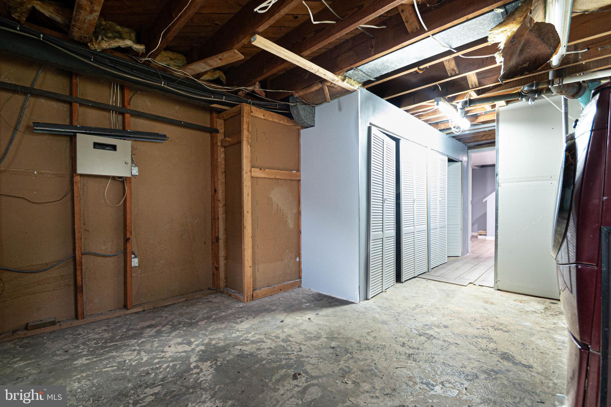 LANDOVER ESTATES - Residential