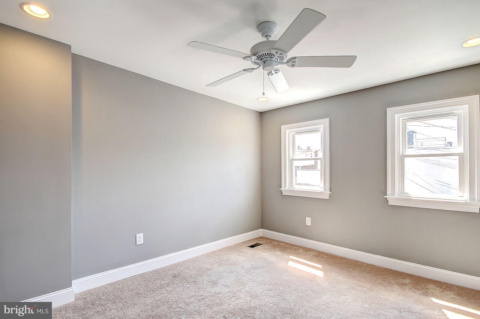 HIGHLANDTOWN - Residential