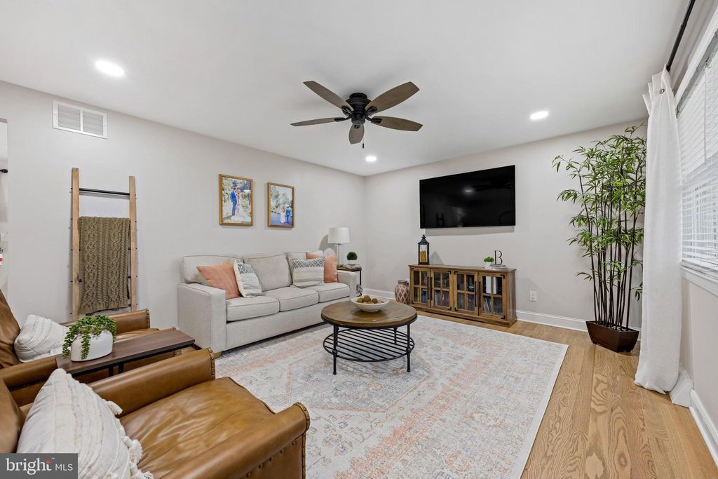 Photo of 1398 New Brooklyn Road, WILLIAMSTOWN, NJ 08094 (MLS # NJGL2065882)