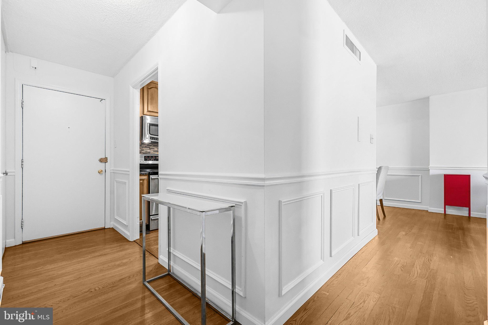 1101 SAINT PAUL STREET 1809