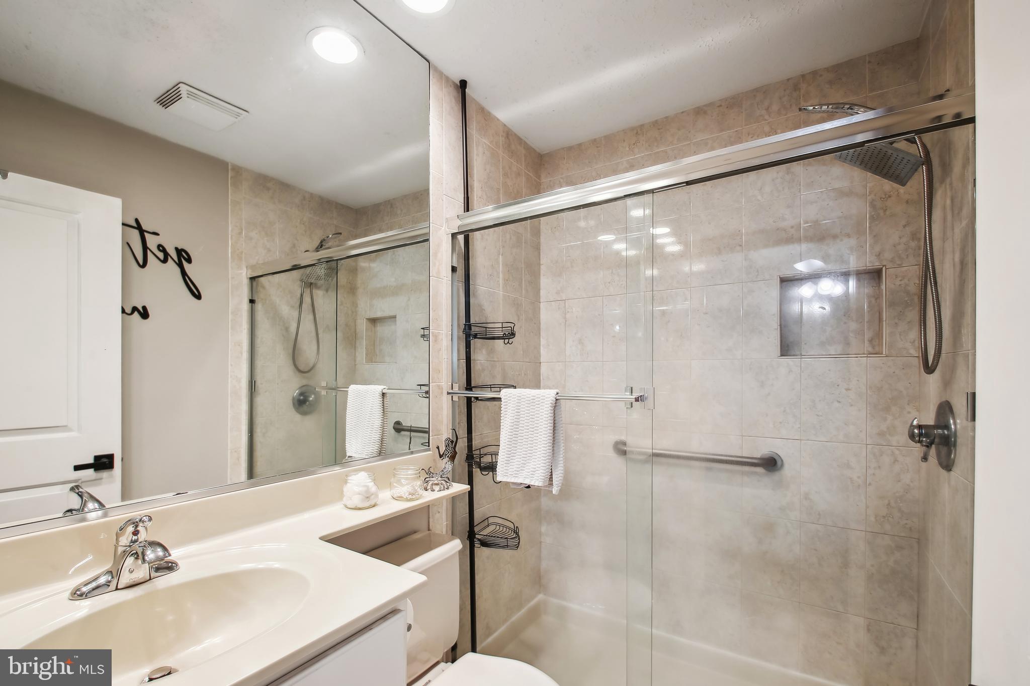 CAPE ST CLAIRE - Residential