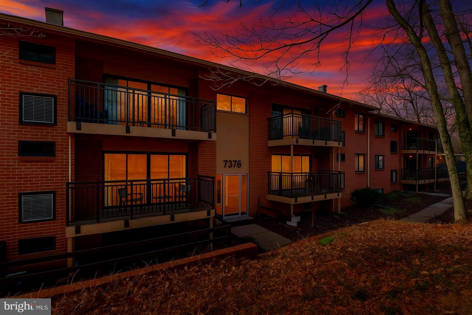 From the moment you walk in, you’re greeted by an abundance of natural light that fills every corner of this charming 1-bedroom condo. Freshly painted in 2025 and featuring brand new plush carpeting underfoot, this home feels clean, bright, and truly move-in ready.
The heart of the home is a gourmet kitchen designed for both everyday living and easy entertaining—complete with granite countertops, stainless steel appliances, and custom cabinetry. Renovated in 2019, both the kitchen and bathroom showcase modern finishes that elevate the space without losing its warmth.
Whether you're sipping your morning coffee by the window or winding down after a long day, the atmosphere here is calm, welcoming, and full of possibility.
Located just 8 minutes from the vibrant Mosaic District, you’ll enjoy a quick drive to shopping, dining, and entertainment, with easy access to the Beltway for commuting. The community itself offers peaceful green spaces, a pool, and tot lots—ideal for relaxing or connecting with neighbors.
Plus, it’s all in the award-winning McLean High School pyramid, making it not just a smart move—but the right one