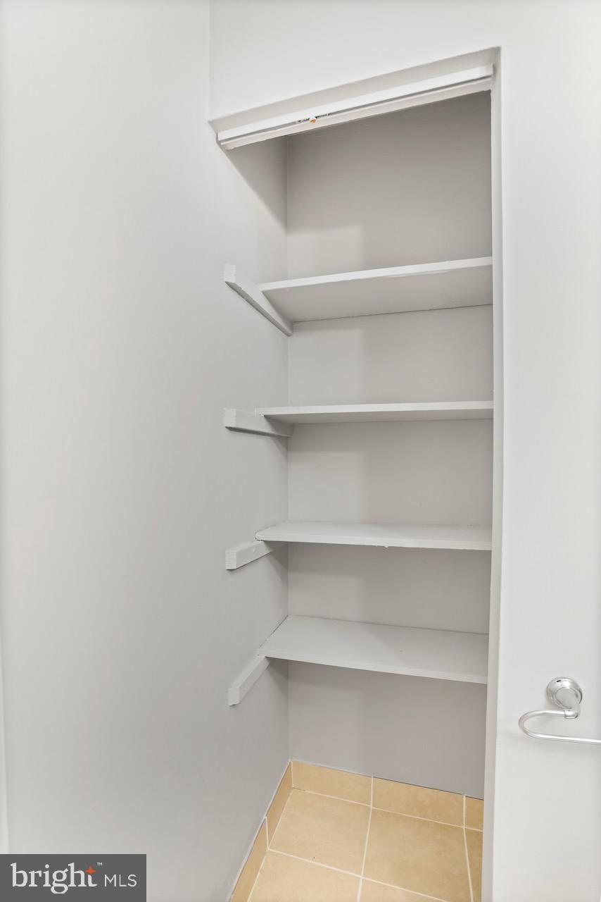 TIMBERLANE VILLAGE GARDEN CONDOMINIUMS - Residential Lease