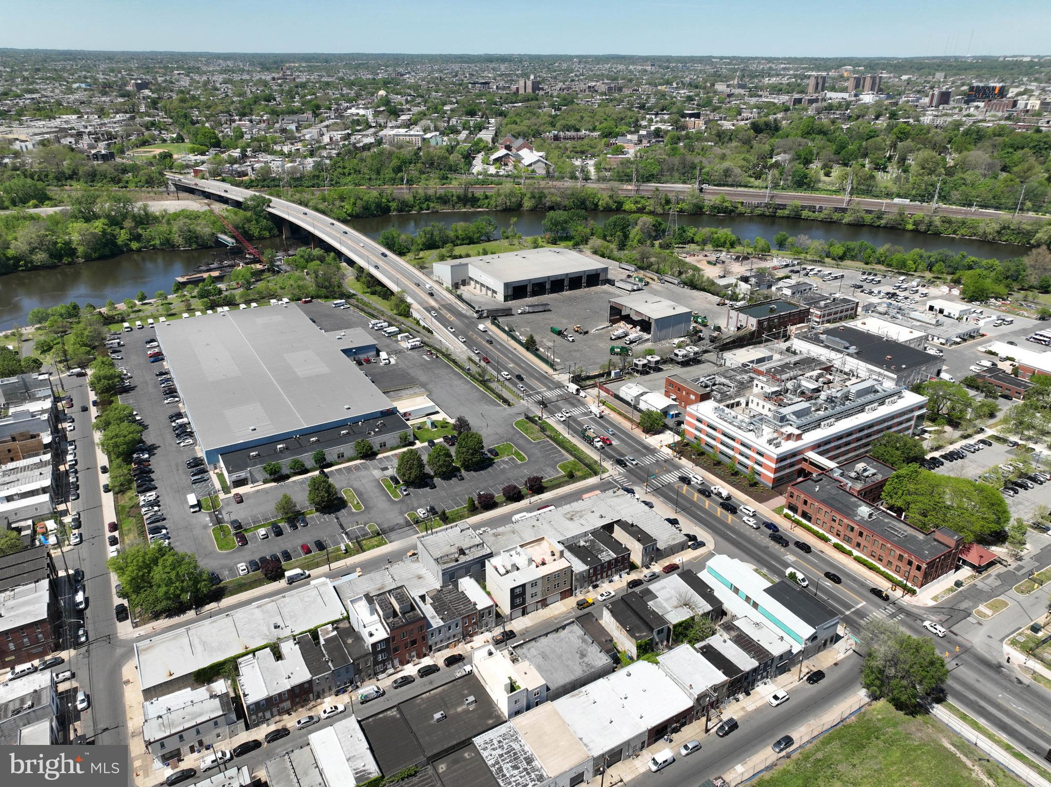 FORGOTTEN BOTTOM - Commercial Lease