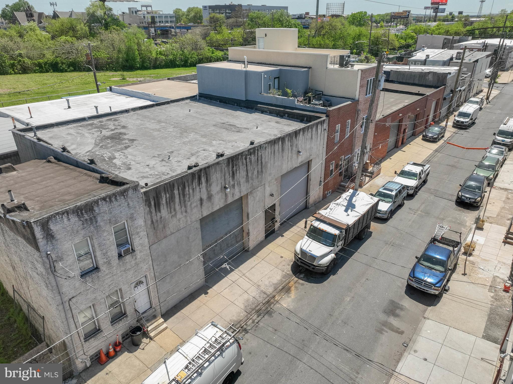 FORGOTTEN BOTTOM - Commercial Lease