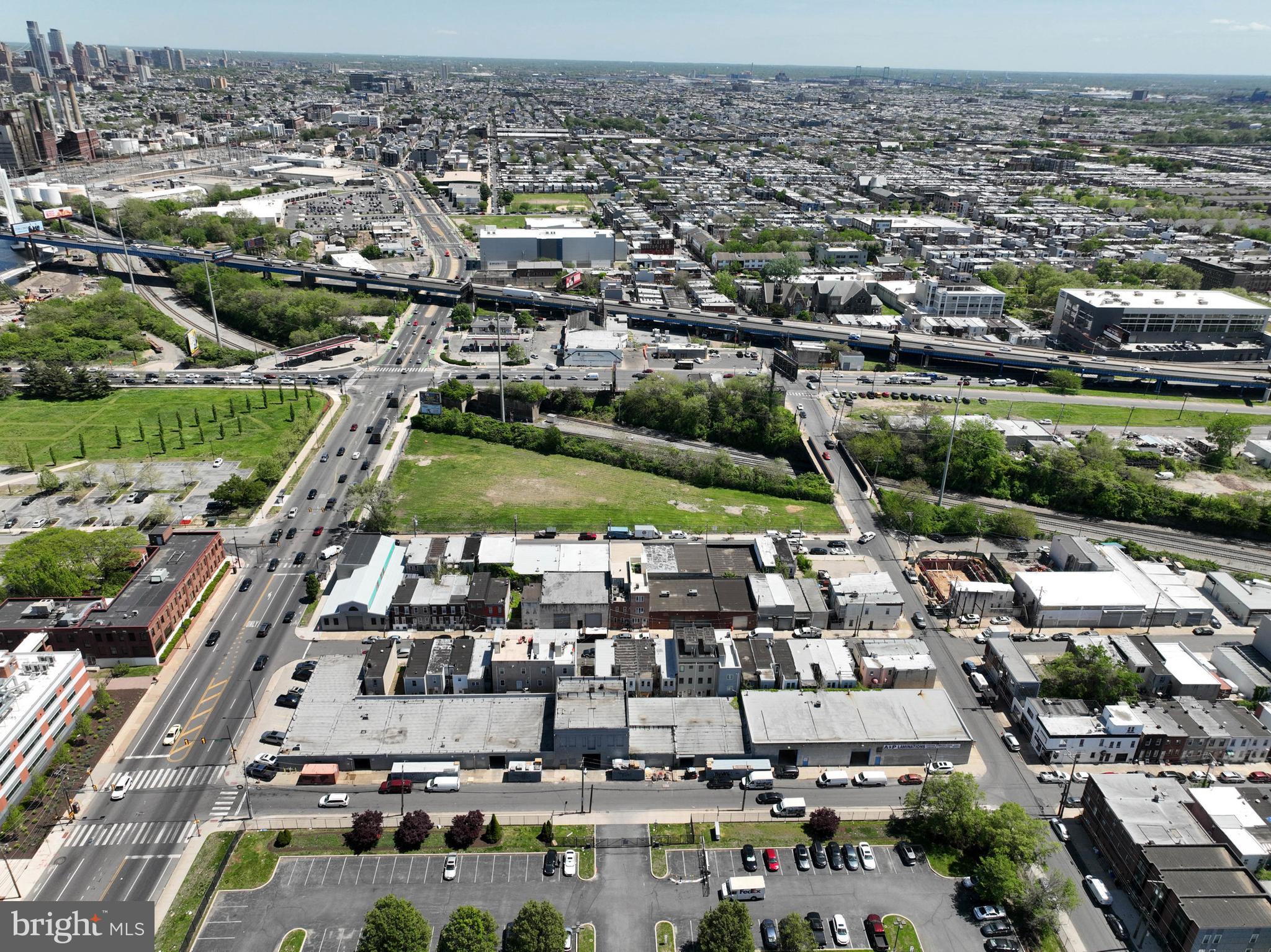 FORGOTTEN BOTTOM - Commercial Lease