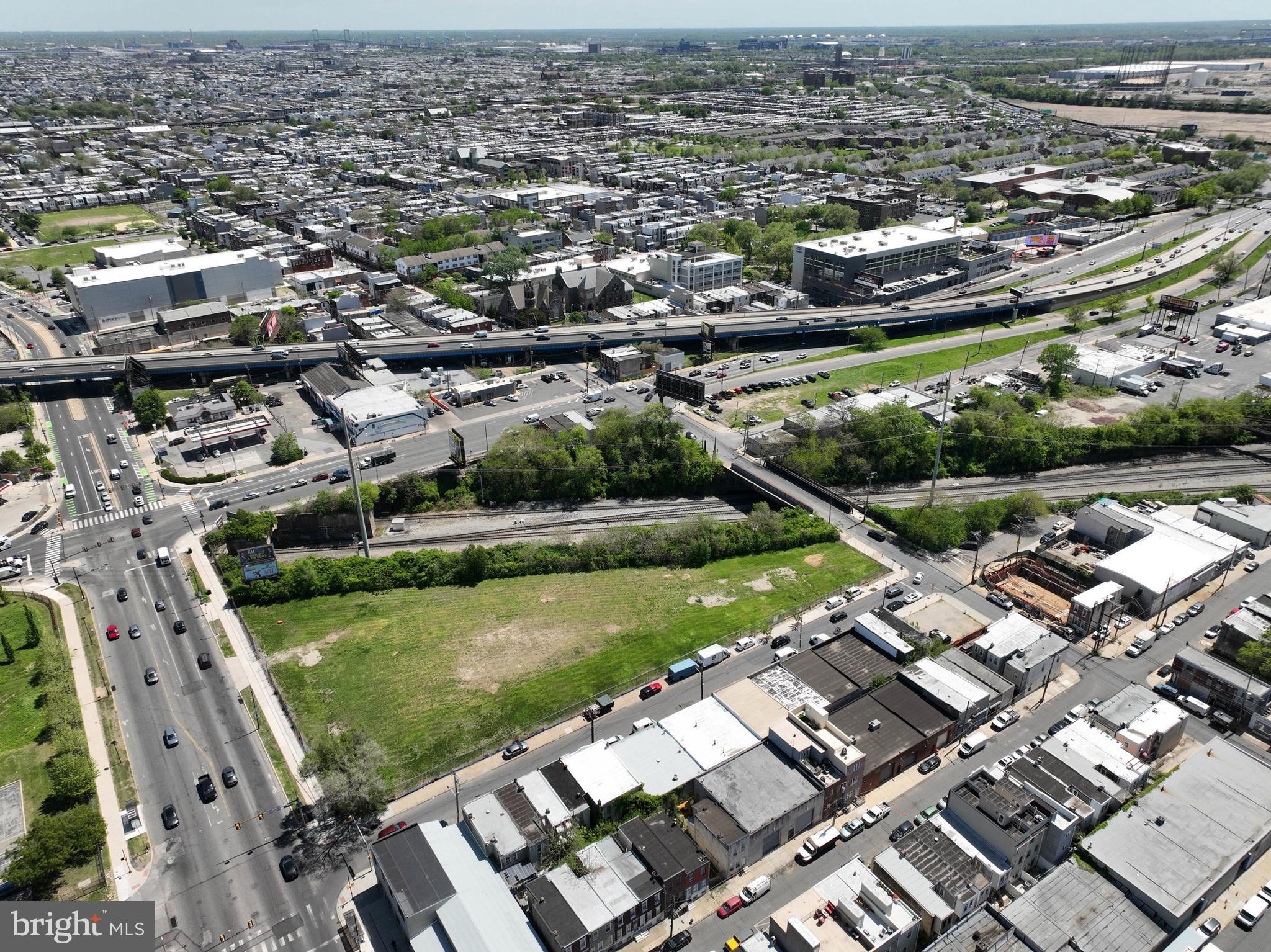 FORGOTTEN BOTTOM - Commercial Lease